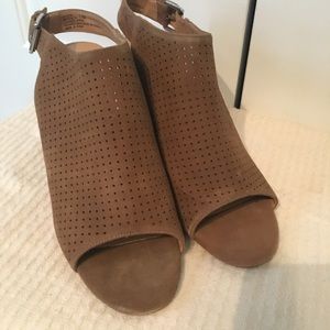 ✔️ Suede open toe medium heel